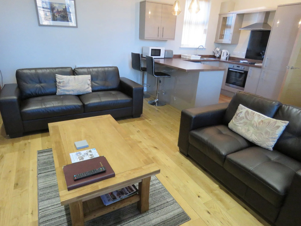 Abbey Apartments - Modern Serviced Apartments - Tourists & Professionals