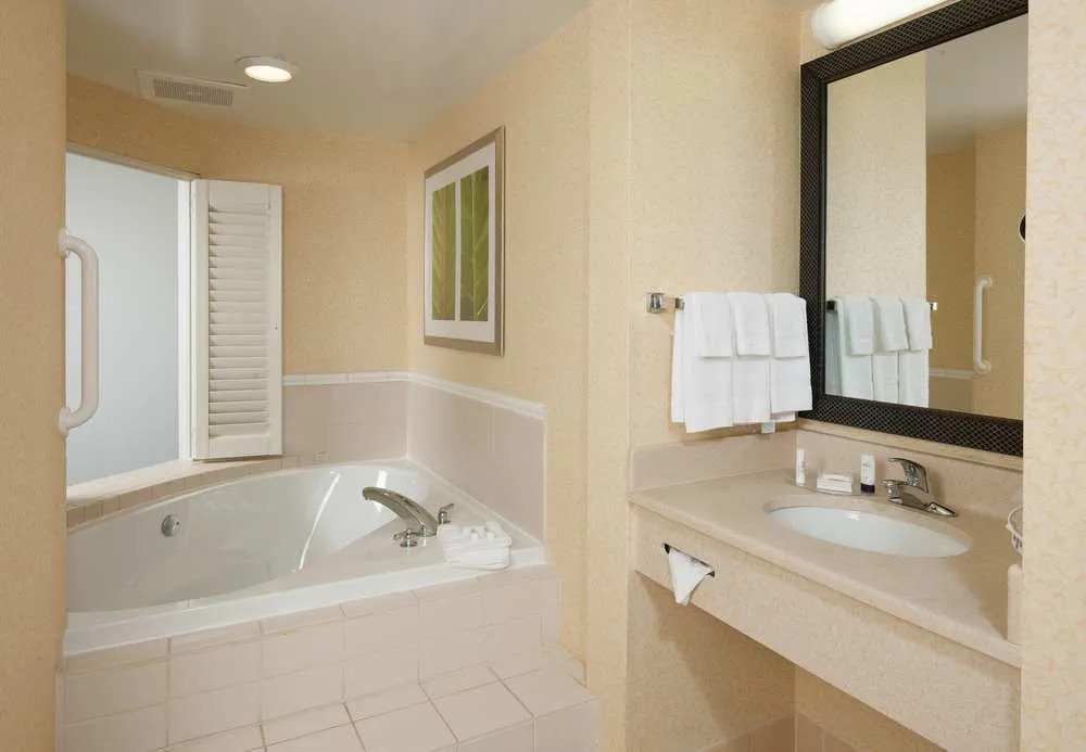 Fairfield Inn & Suites Brunswick Freeport