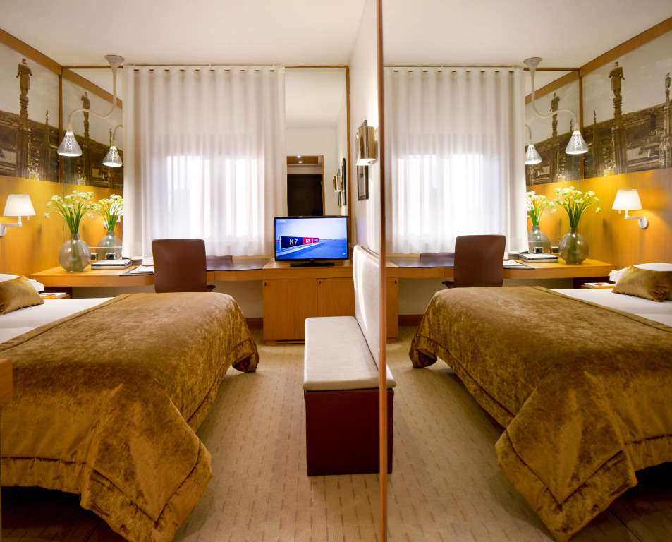 Starhotels Tourist