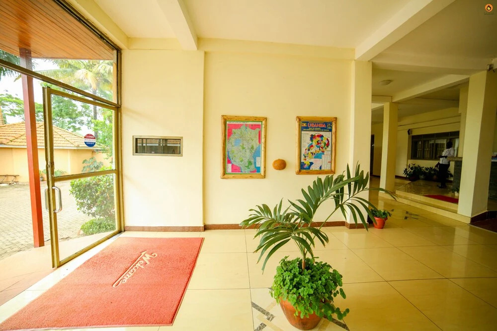 Lakefront Hotel Entebbe
