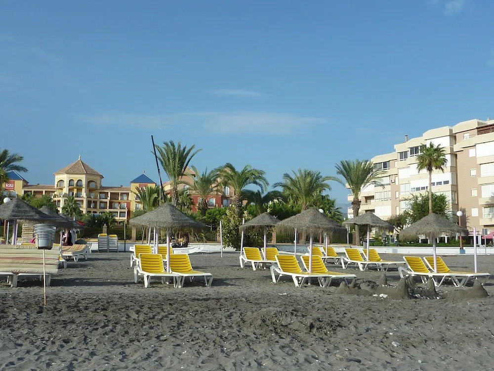 Apart 1 Bed CostaOro-CO1BA DELUXE Seafront ó Loft-Studio CostaOro-CO1BB STANDARD