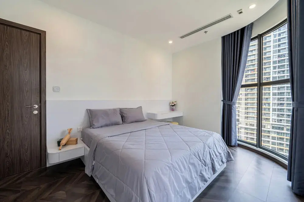 LA Nest 2 Bedrooms The Beverly - Vincom