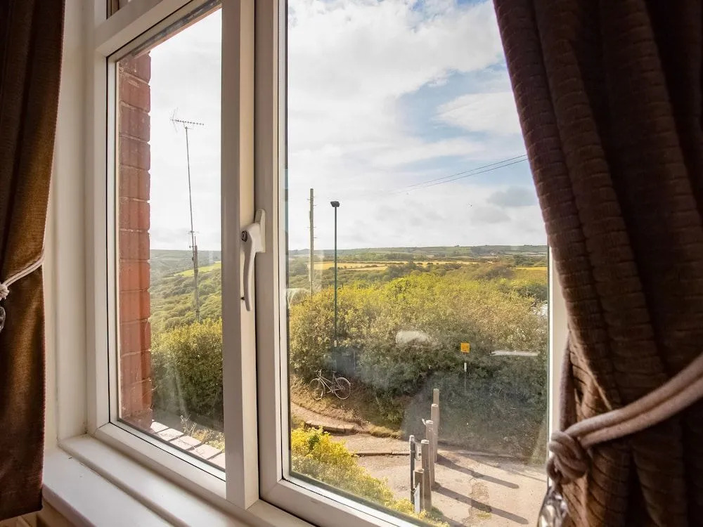 OYO Cliffemount Hotel