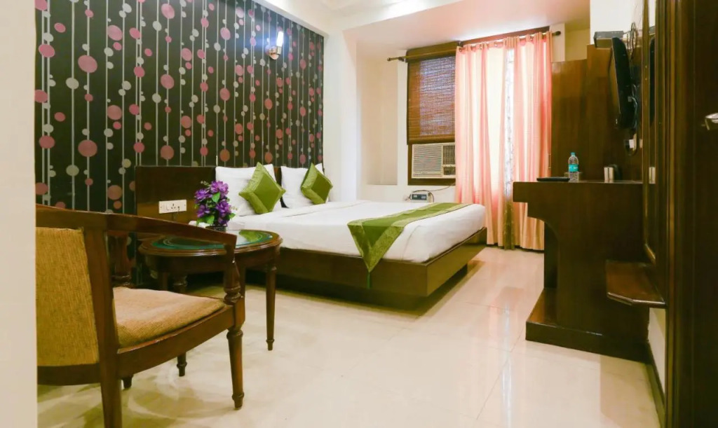 Hotel Blessings