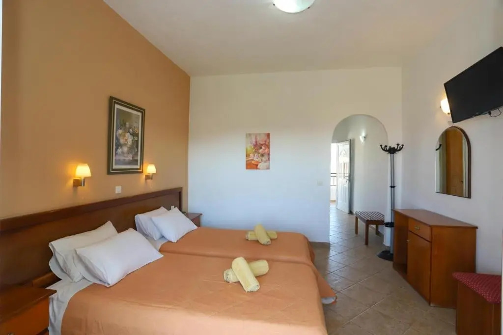 Aleka Apartment 4