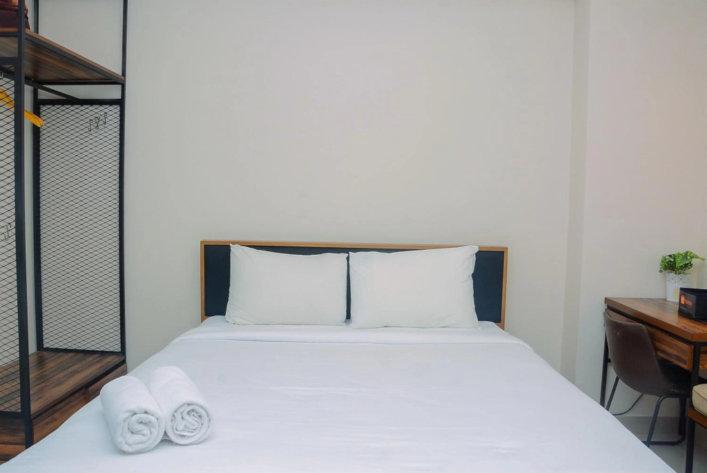 Comfy and Minimalist Studio Kebayoran Icon Apartment