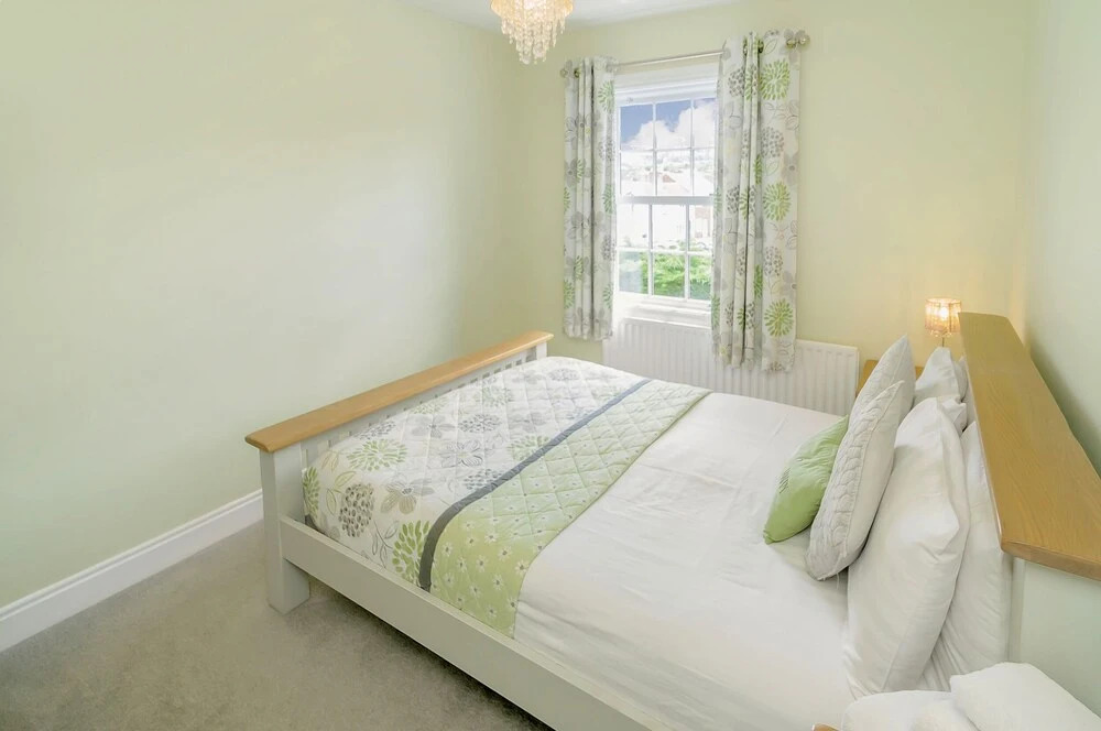 Roseberry House