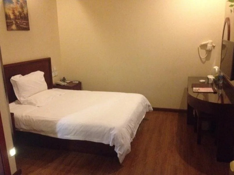 Hanting Hotel Shanghai Zhangjiang Road Metro Station