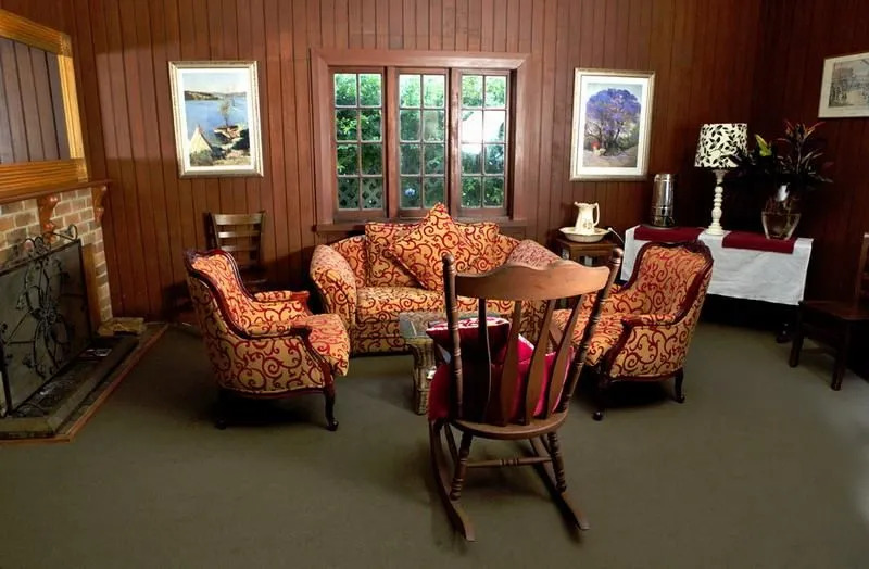 The Bounty Lodge
