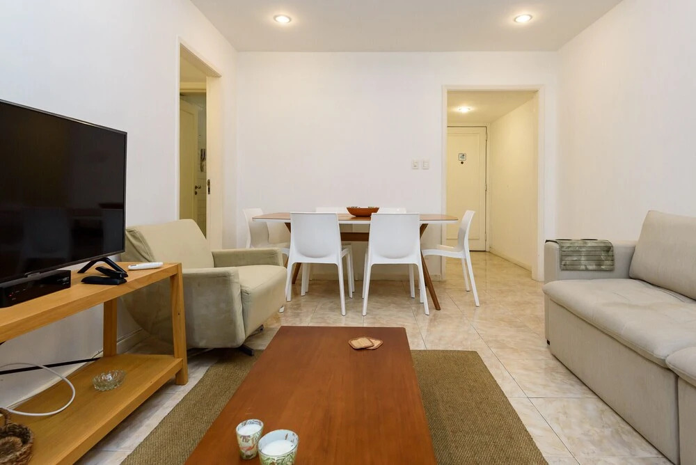 Cavirio Re305 Modern Flat in Ipanema Beach