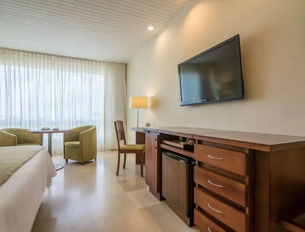"room in Lodge - Hc-pvj Hotel Room Facing The Sea With Pool Air Conditioning And Wifi"