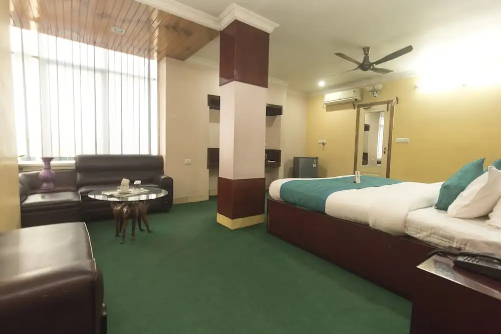 OYO 10908 Hotel North Point