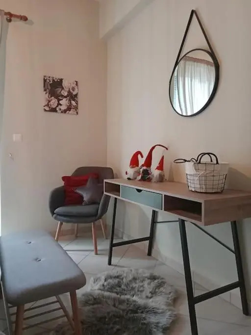 Central Artistic 2-Bedroom Apartment