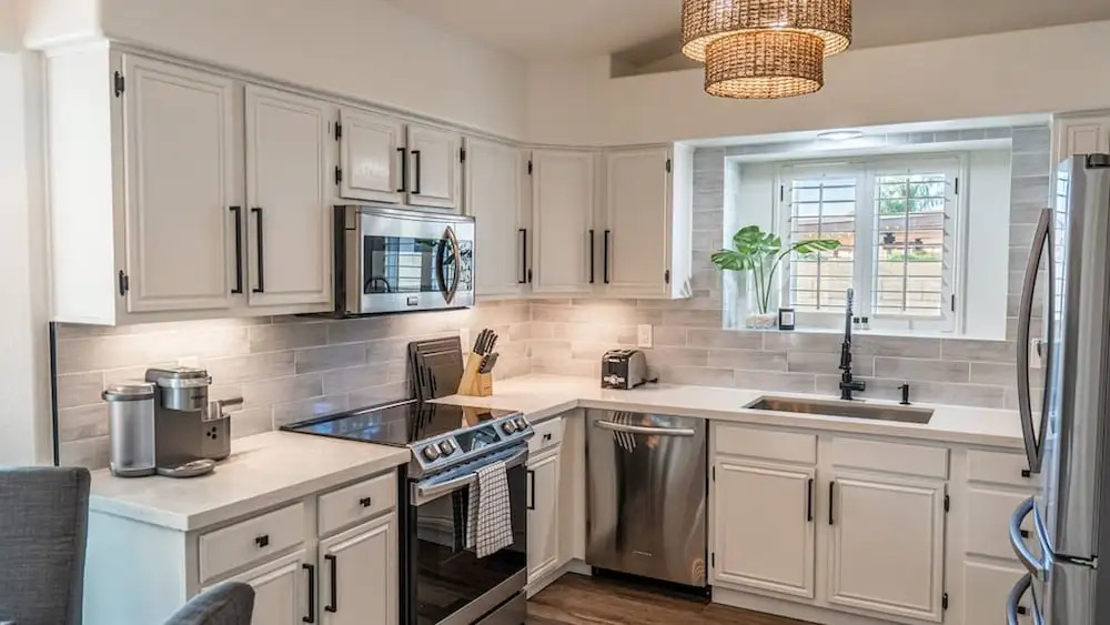 New Listing! Stylish 4 Bdrm W/pool and Game Room