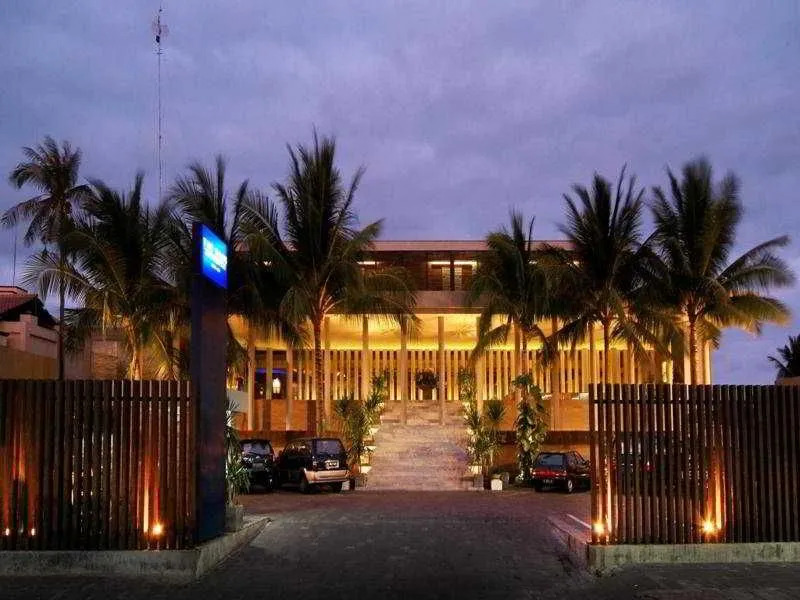 Oasis Beach Resort & Spa