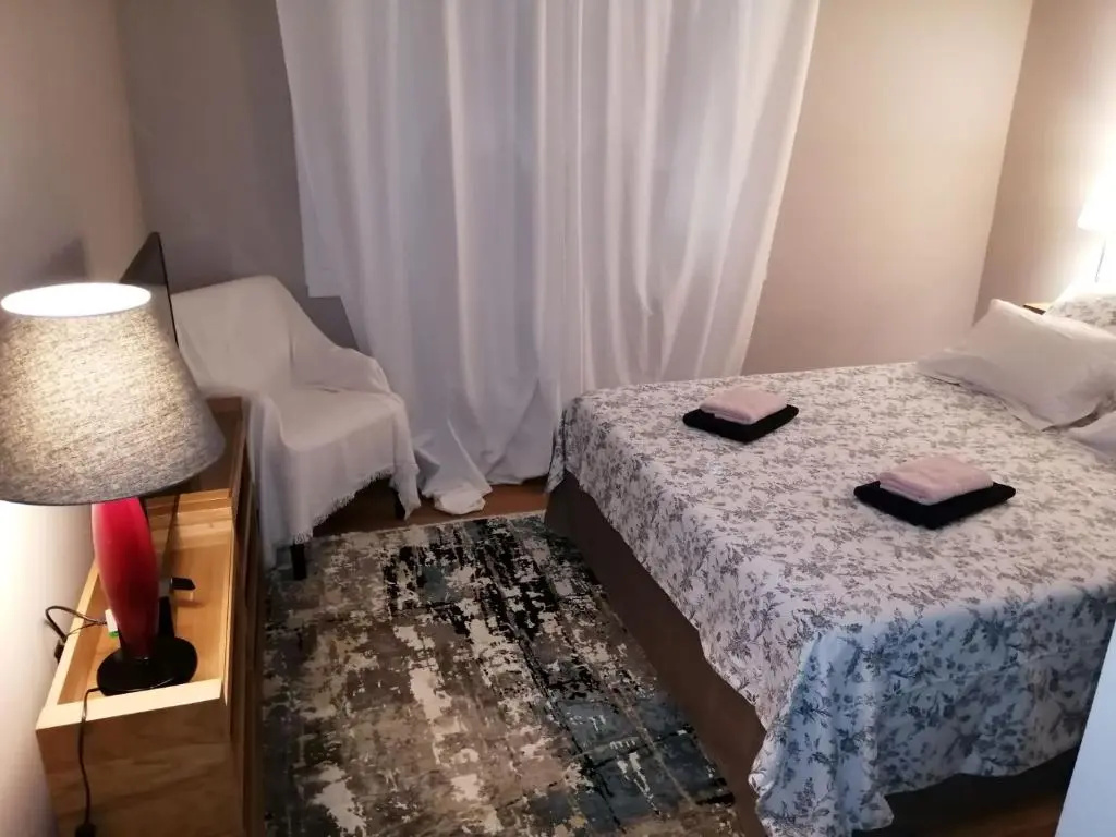 Beautiful vacation rental with private pool in the heart of the city of Avignon, sleeps 8