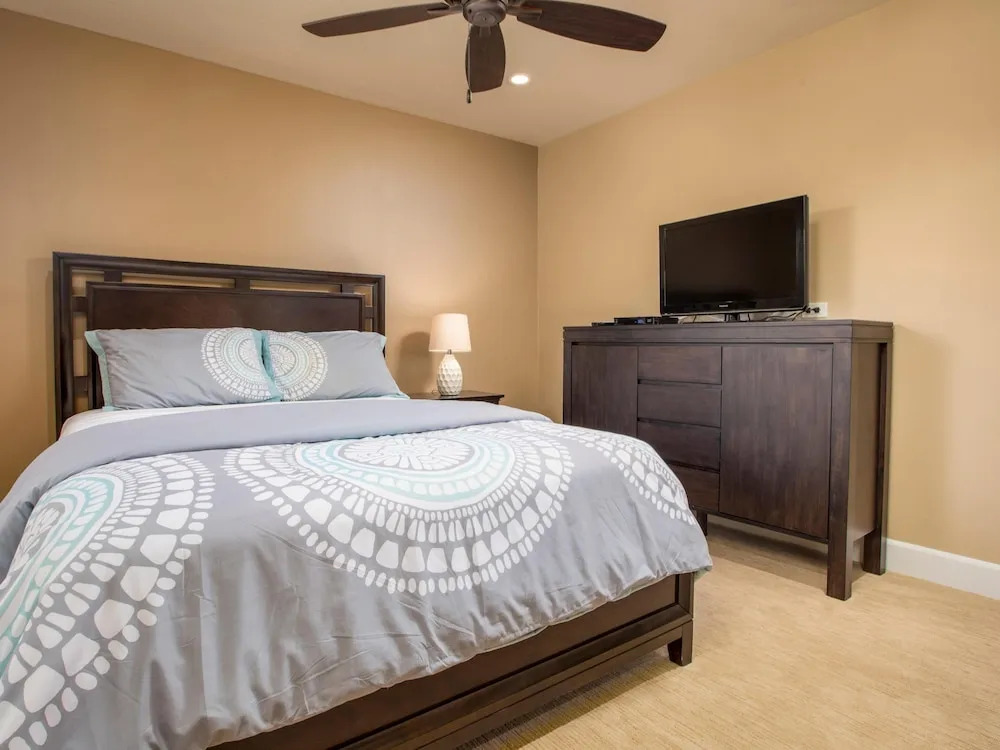 Mountain View Oasis at PGA West by Acme House Company