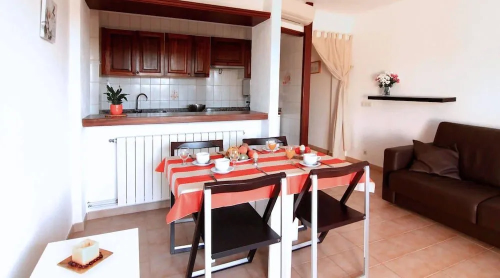 Apartamentos Cala Figuera