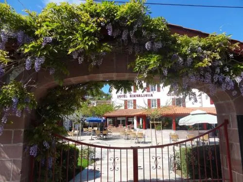 Hotels Logis Eskualduna Chez Katina