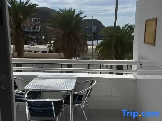 Tobago215