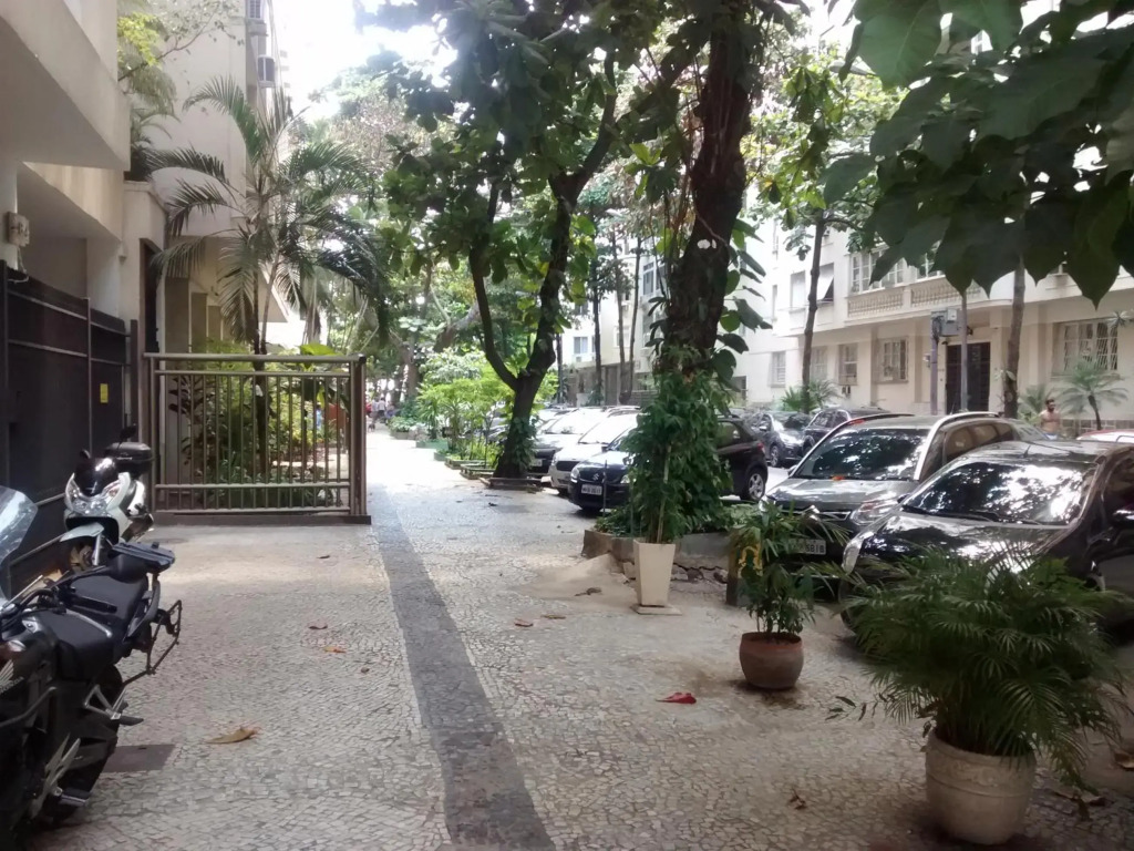 Apartamentos Gomes Carneiro 84 - Ipanema