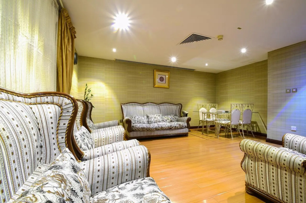 Luxurios Alrawdan Suites