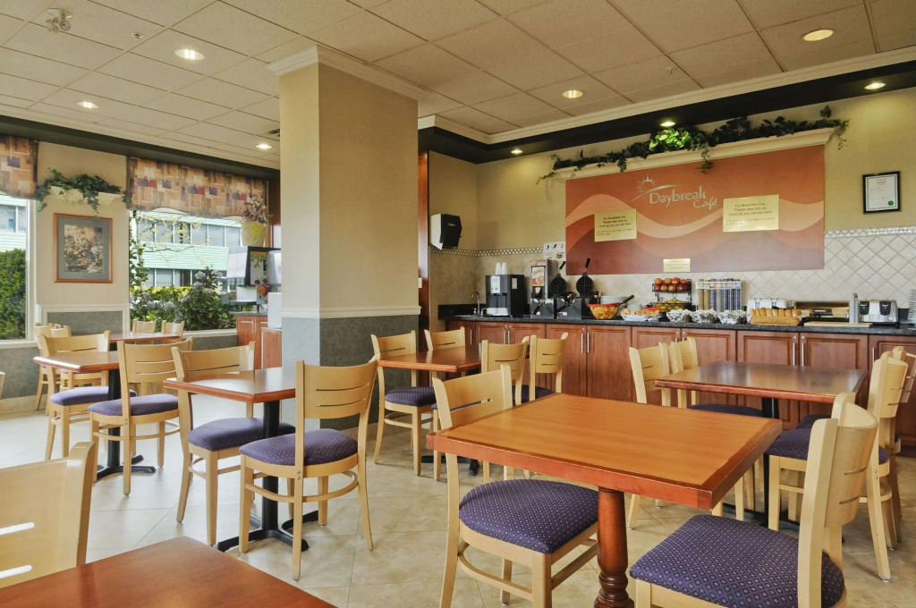Days Inn by Wyndham Vancouver Airport