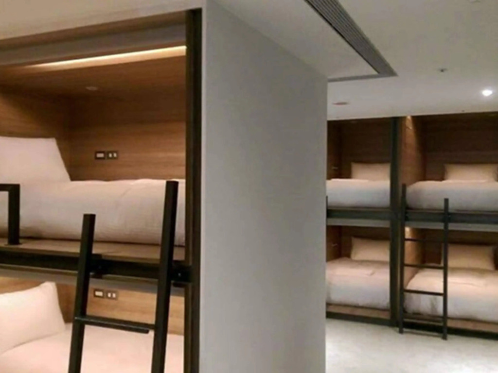 Bouti City Capsule Inn - Hostel