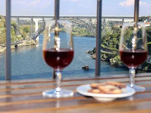 Royal Suites Oporto Riverside