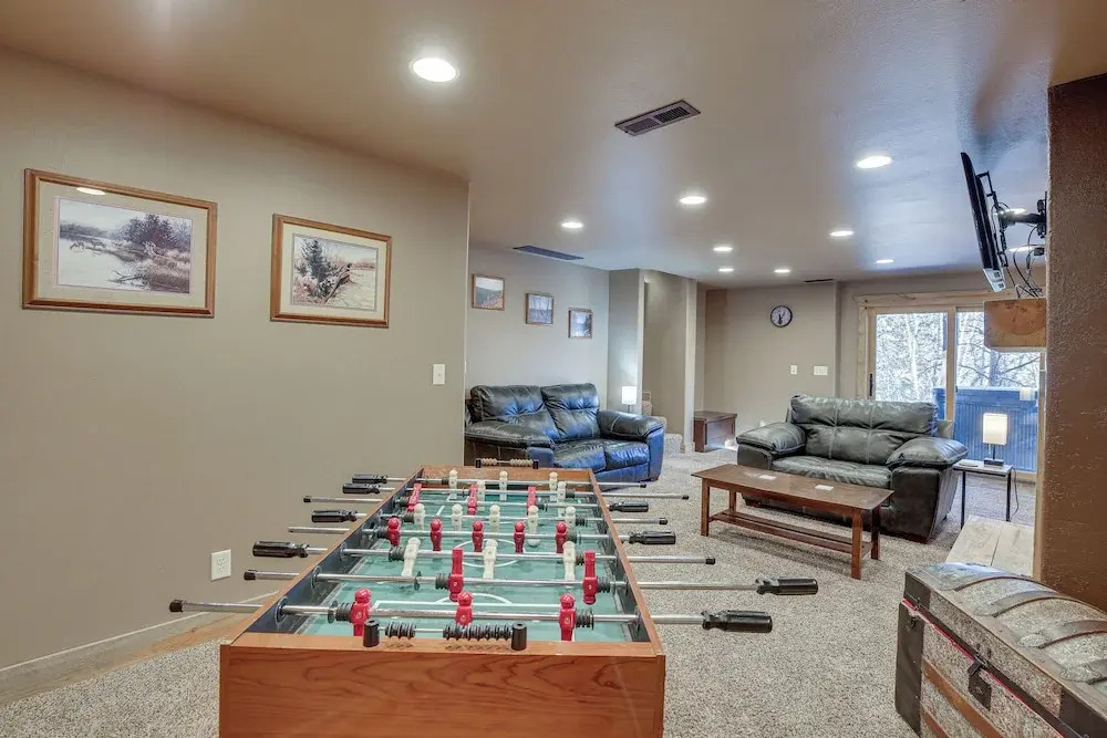 Lead Home w/ Pool Access: 3 Mi to Terry Peak Mtn!
