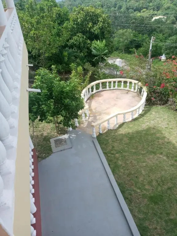 Royal Villa 360