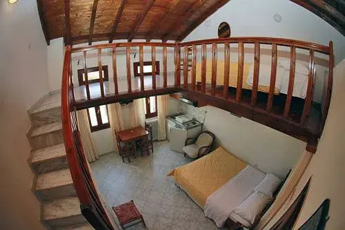 Kastro Hotel