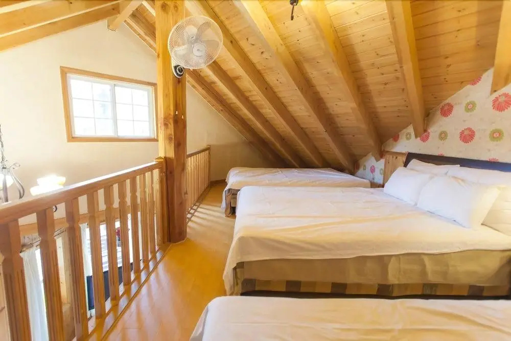 Cabin Town Pension