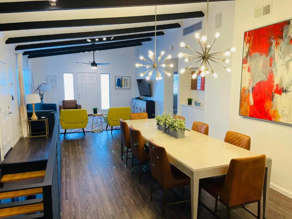 Sandstone Ridge Apartments Remodeled 6 Bedroom 4 Bath