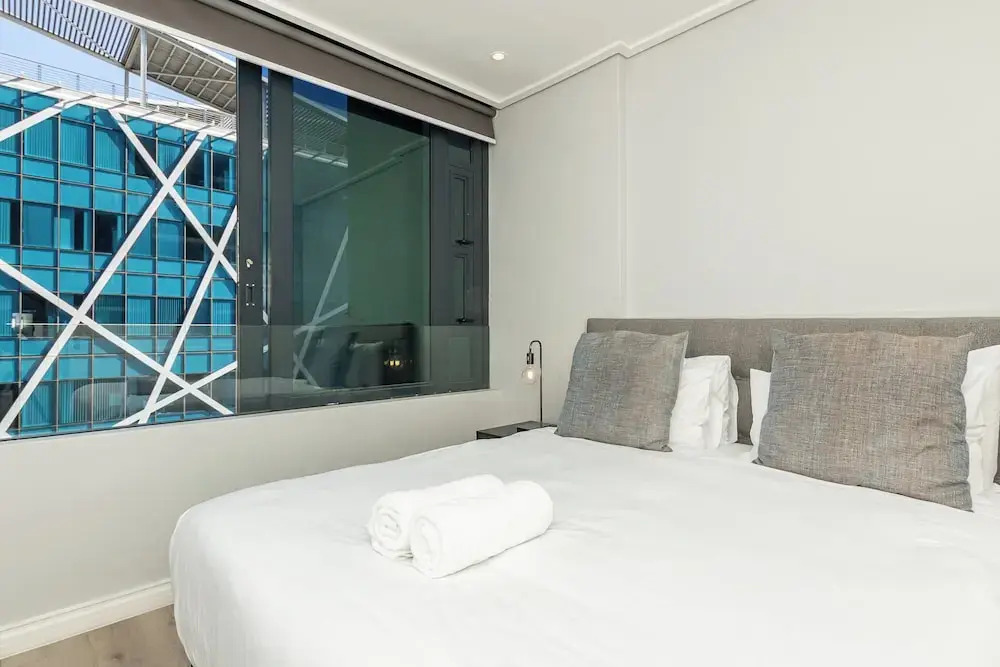 16 on Bree Luxury Apartments