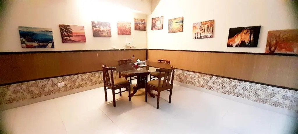 Bhambri House Hotel
