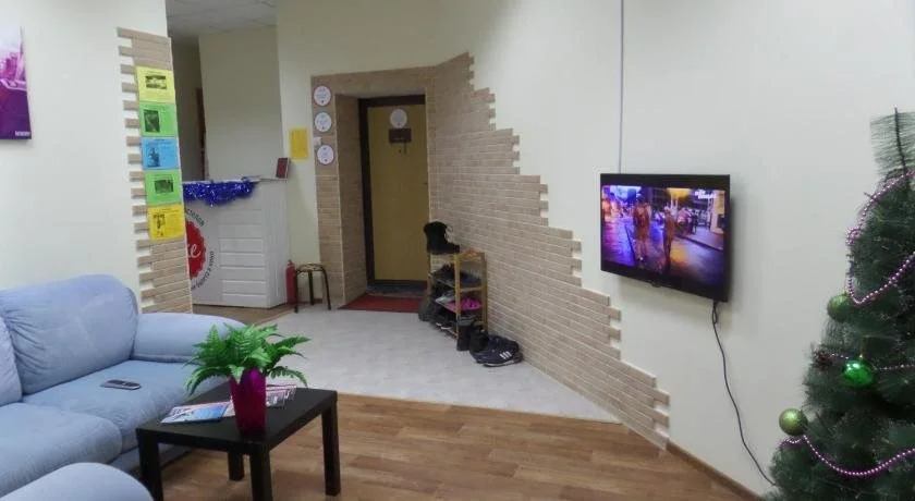 Like Hostel
