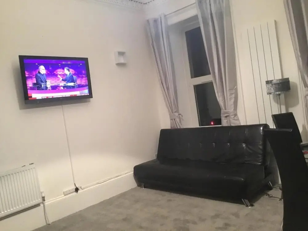Paisley central luxury Rooms & Apartment