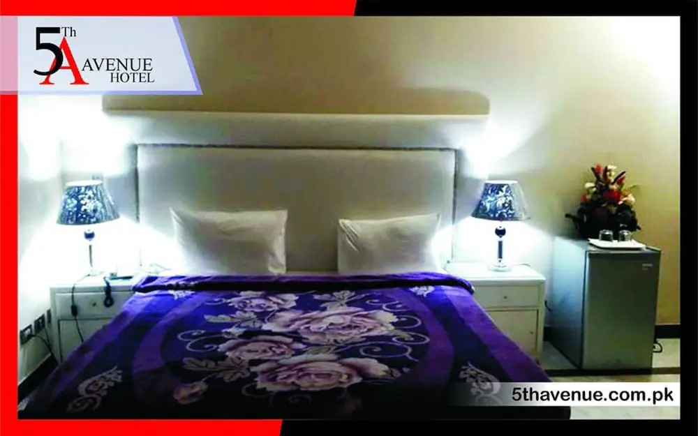5th Avenue Hotel