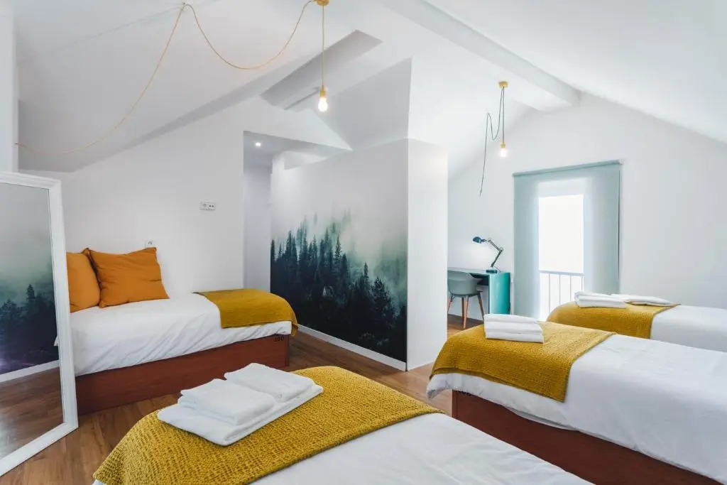 BeSmart Suites with Private WC by Home Sweet Home Aveiro