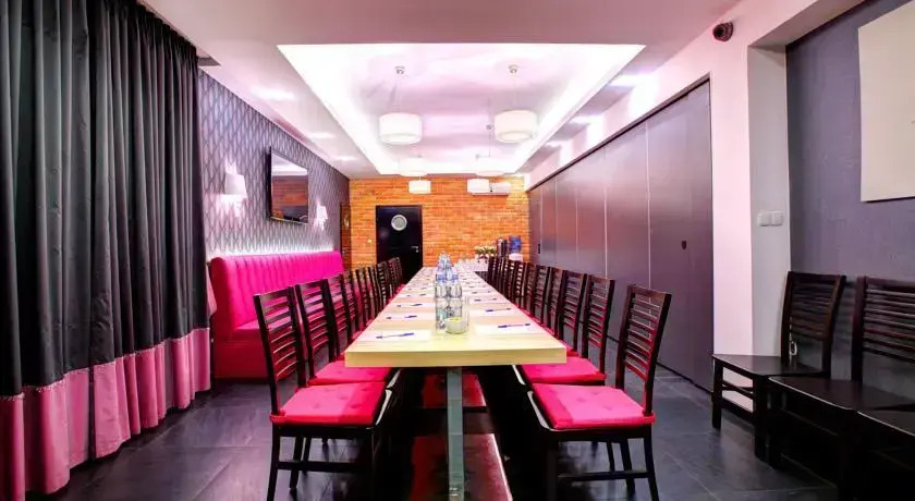 Hostel Evotel