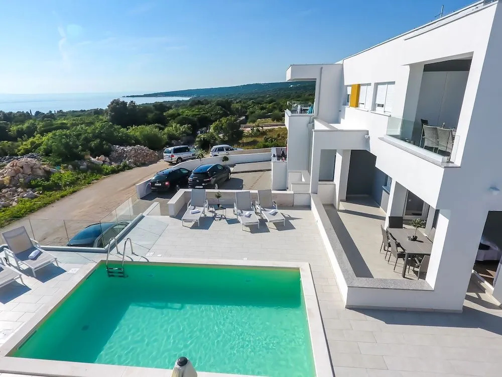Pool Apartments Villa Dalia