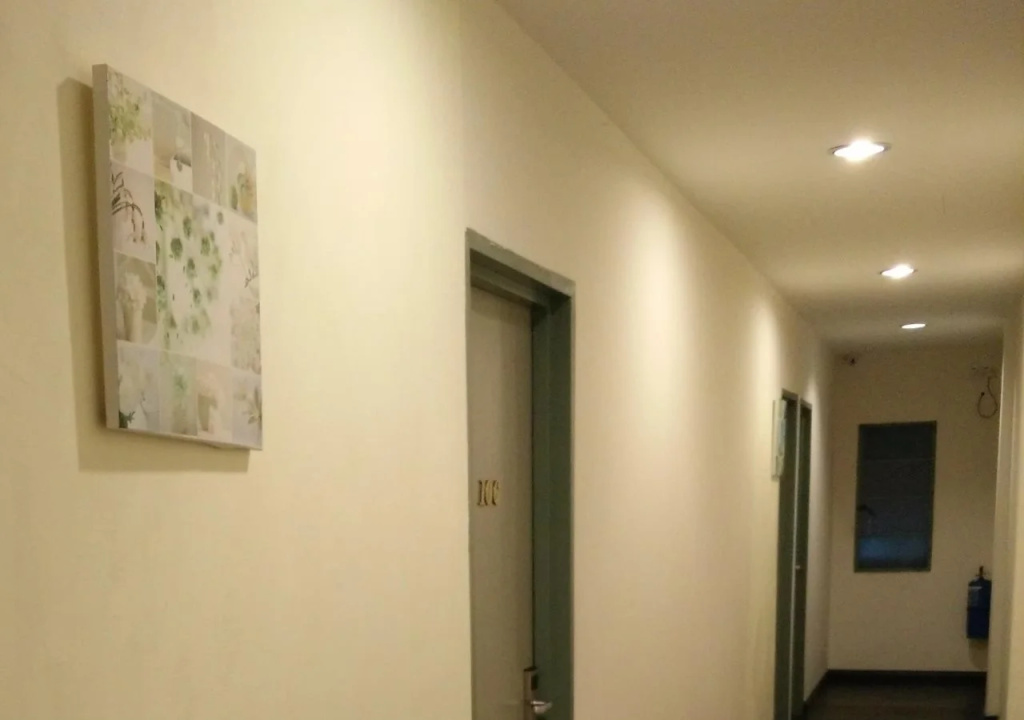 OYO 89895 Senses Budget Hotel
