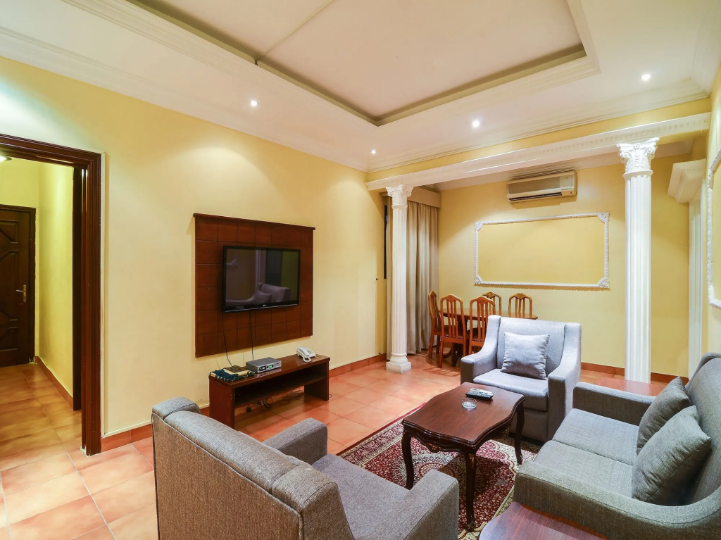 OYO 125 Al Hamra Palace