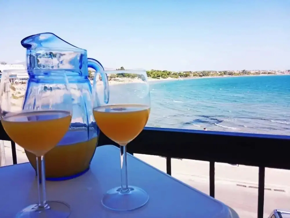 Faros Apartments