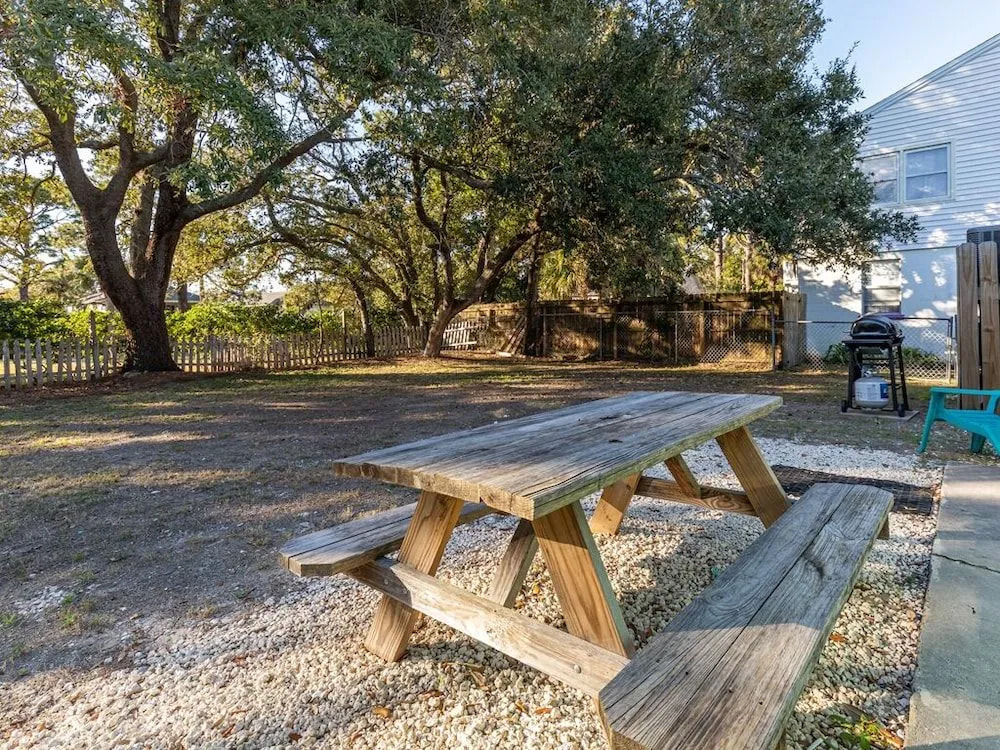 Walkin On Sunshine by Tybee Vacation Rentals