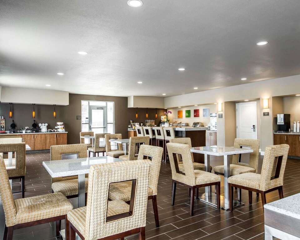 Comfort Suites Woodland - Sacramento Airport