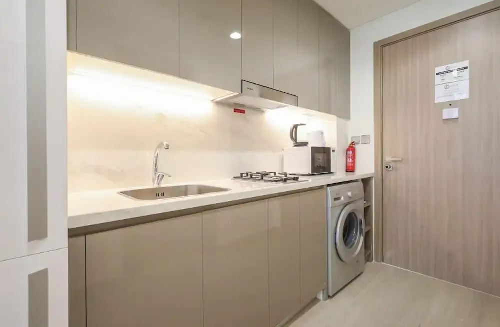 Elite LUX Holiday Homes - Modern Marvel Sleek Studio in Azizi Riviera