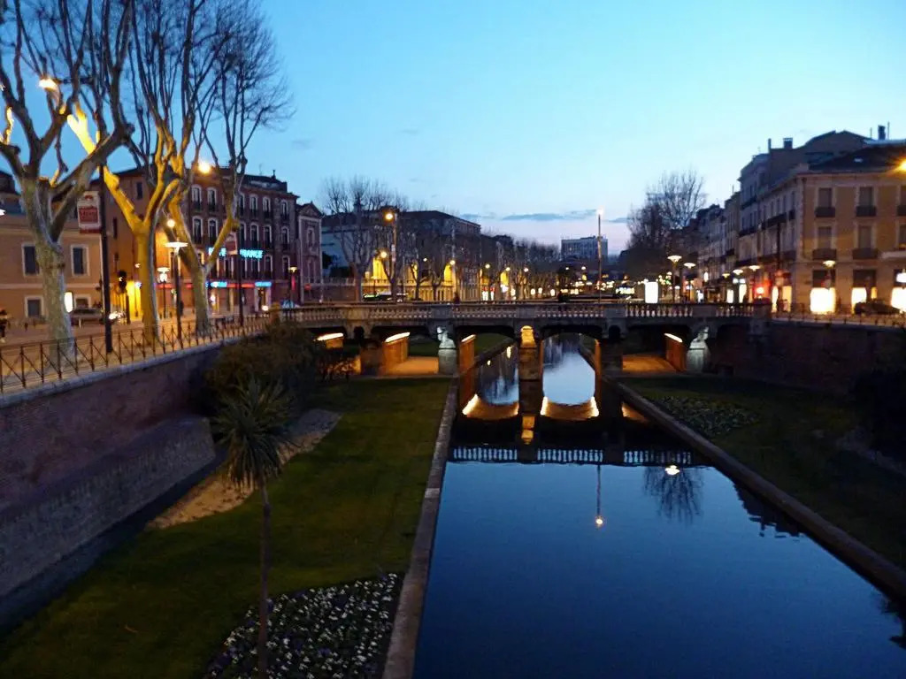 Apartment Rive Gauche