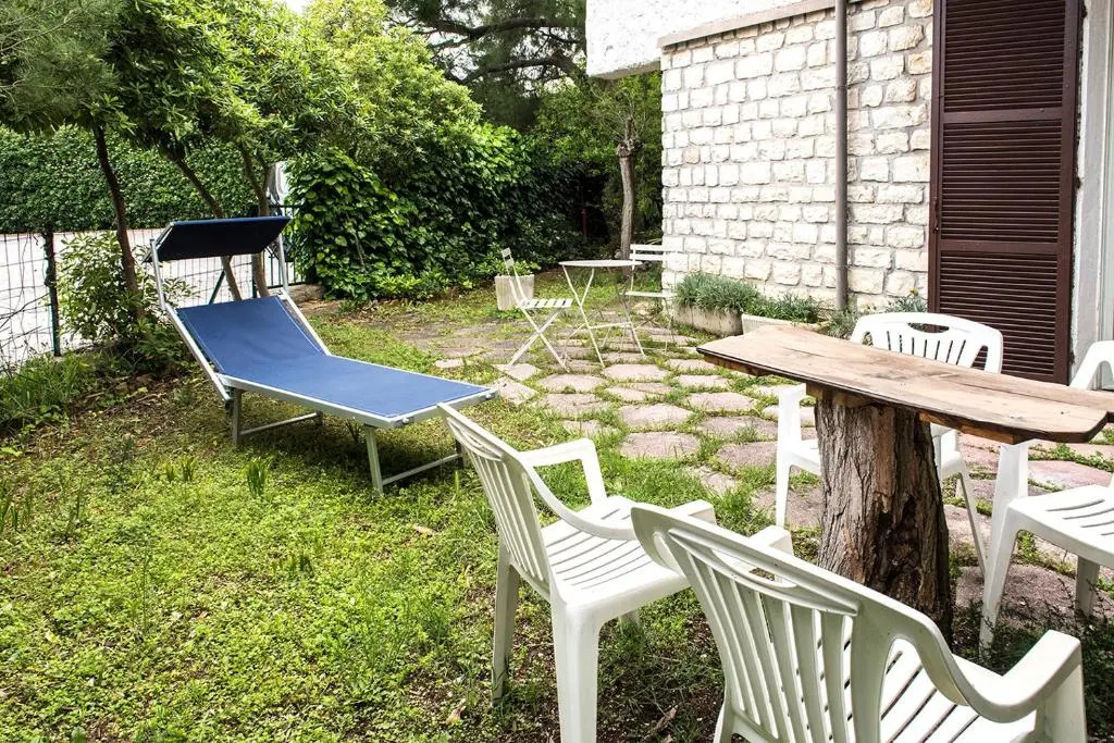 M297 - Marcelli, trilocale con giardino a 100 m. dal mare